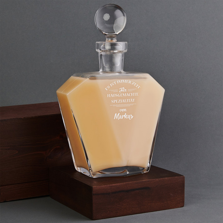 Hausgemachte Spezialität - Likörkaraffe Hausgemachte Spezialität - Likörkaraffe