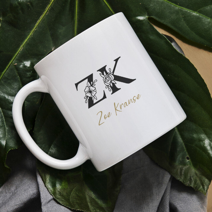 Initialen Vor - und Nachname floral - personalisierte Tasse