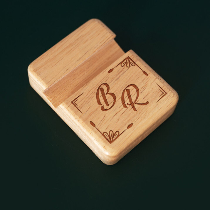 Initialen - Telefonständer