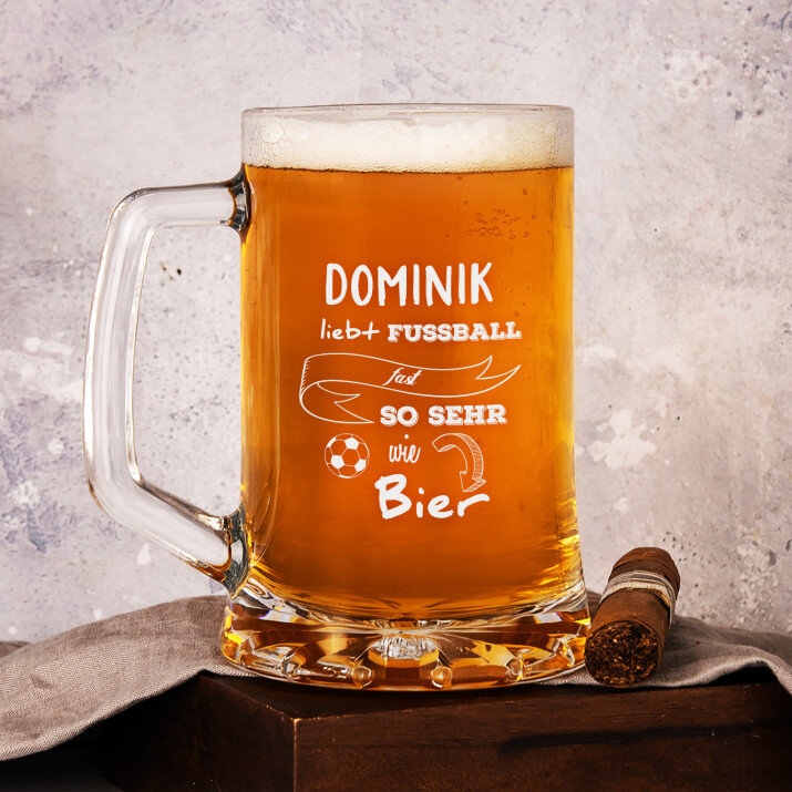 Liebt Fußball - Personalisierter Bierkrug