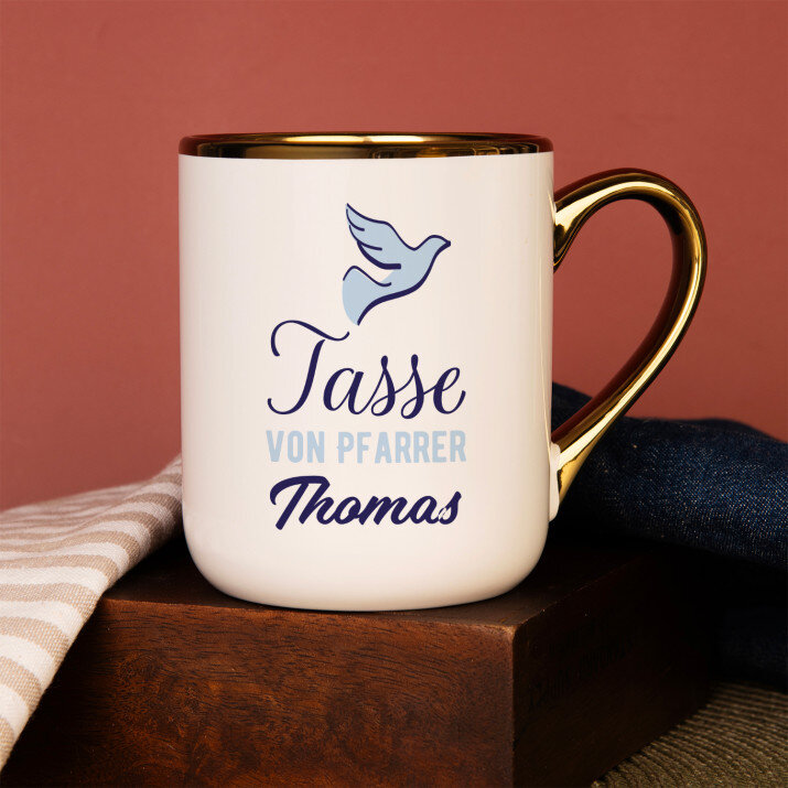 Tasse des pfarrers - Ein Becher mit Goldrand