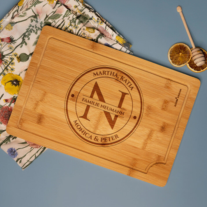 Monogramm - Schneidebrett mit Gravur Monogramm - Schneidebrett mit Gravur
