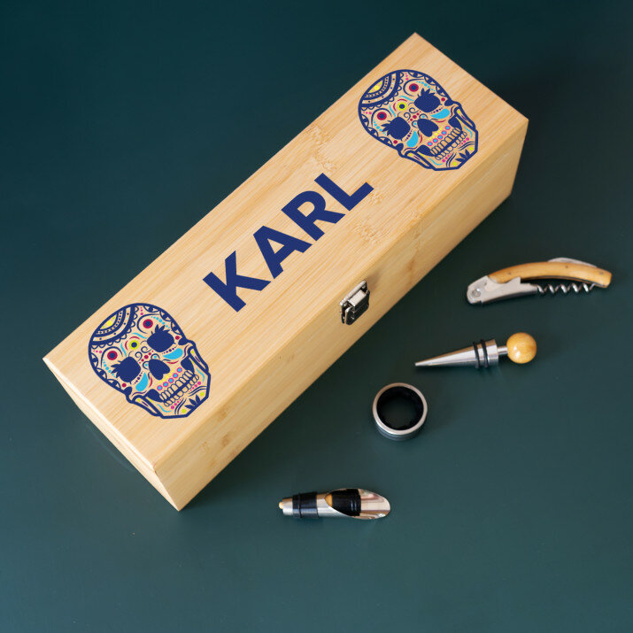 Muertos - Weinkiste mit Zubehör