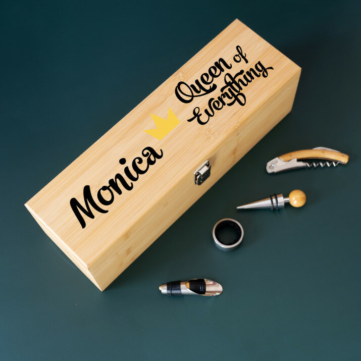 Queen of everything - Weinkiste mit Zubehör