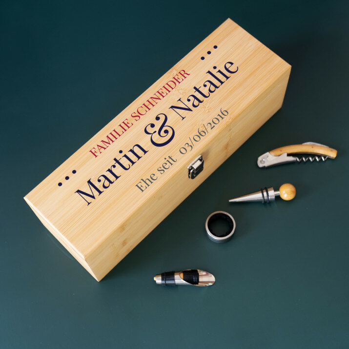 Familie - Weinkiste mit Zubehör