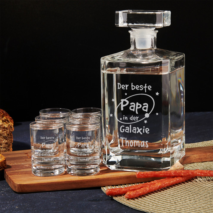Papa in der galaxie - Karaffe und Schnapsgläser - Set mit Gravur