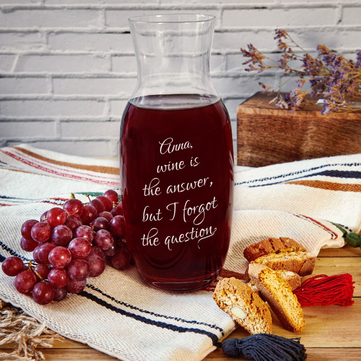 Wine is the answer - Karaffe mit Gravur