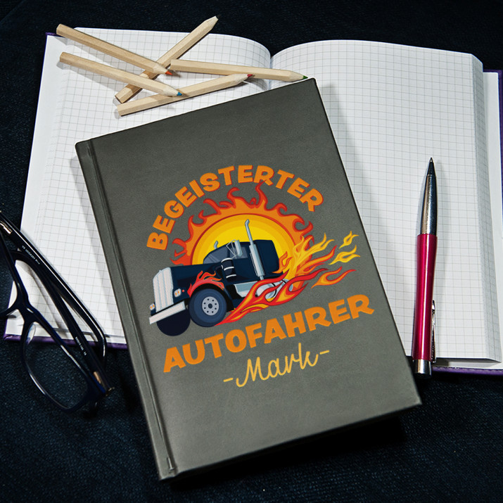 Begeisterter Autofahrer - Notizbuch A5 mit Aufdruck Begeisterter Autofahrer - Notizbuch A5 mit Aufdruck