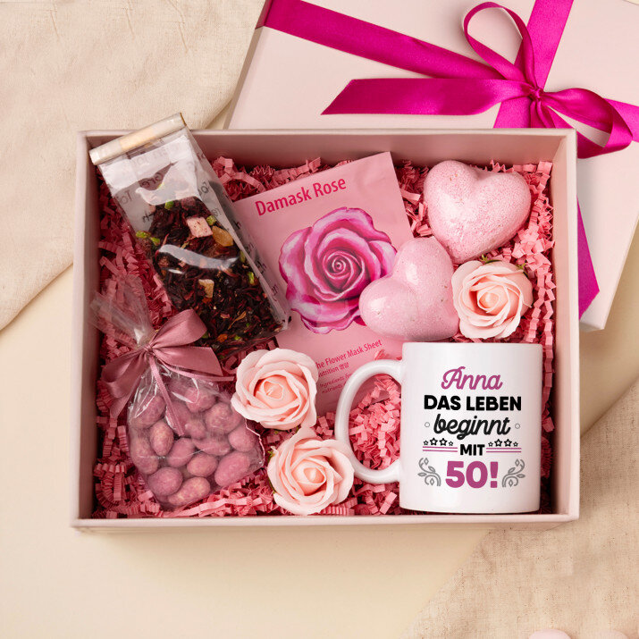 Tasse und Rosen-Spa-Set zum 50. Geburtstag Tasse und Rosen-Spa-Set zum 50. Geburtstag
