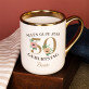 Zum 50. Geburtstag blumen - Ein Becher mit Goldrand