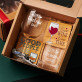 Geschenkset für das Brautpaar mit Weinglas und Whiskyglas Geschenkset für das Brautpaar mit Weinglas und Whiskyglas