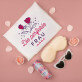 Geschenkset zum Frauentag mit Satinbademantel und Brille Geschenkset zum Frauentag mit Satinbademantel und Brille
