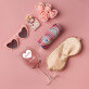 Set mit einem Glas und einer Augenbinde Zum Valentinstag Set mit einem Glas und einer Augenbinde Zum Valentinstag